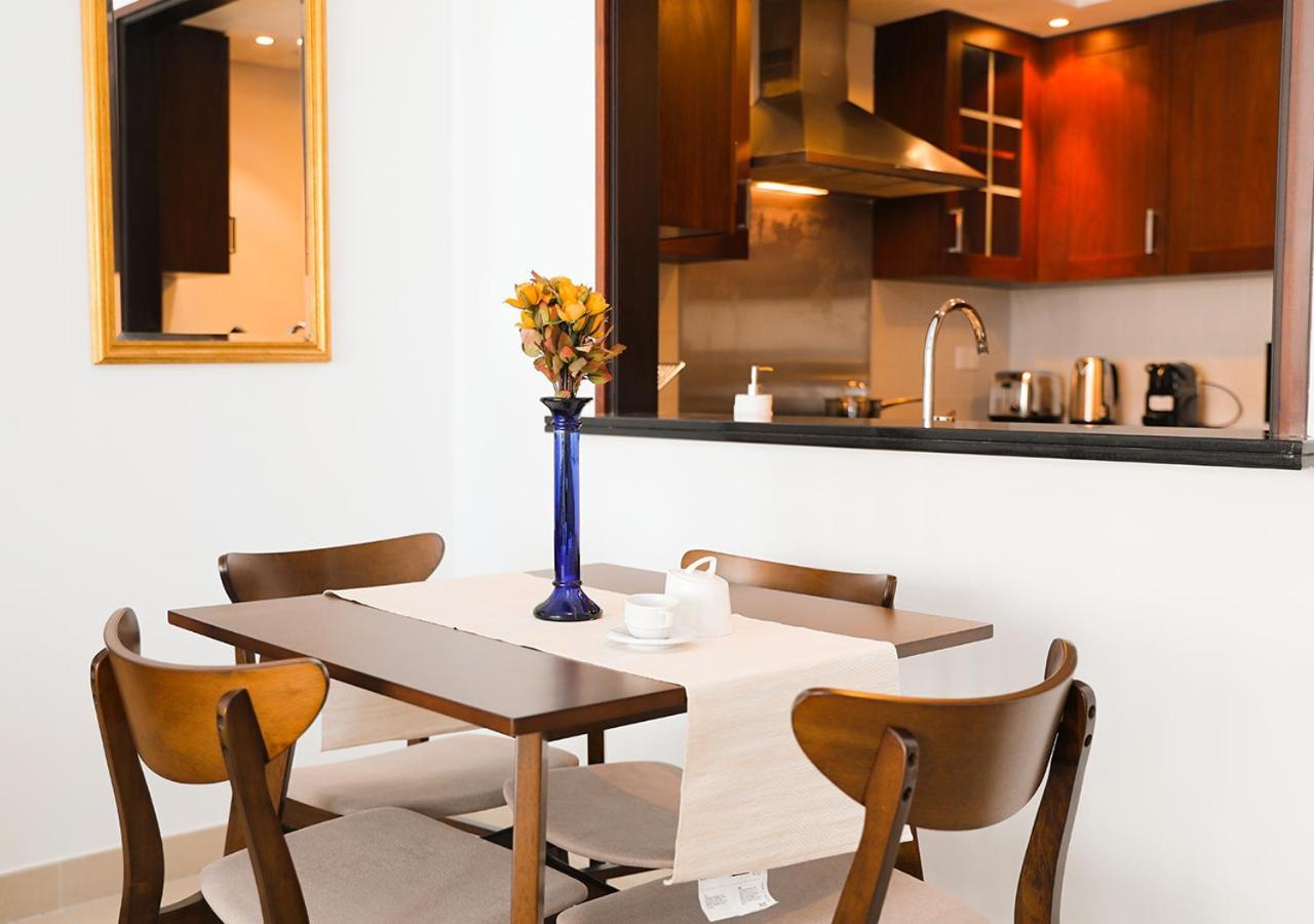 Nasma Luxury Stays - Fancy Apartment With Balcony Near Burj Khalifa Dubai Exteriör bild