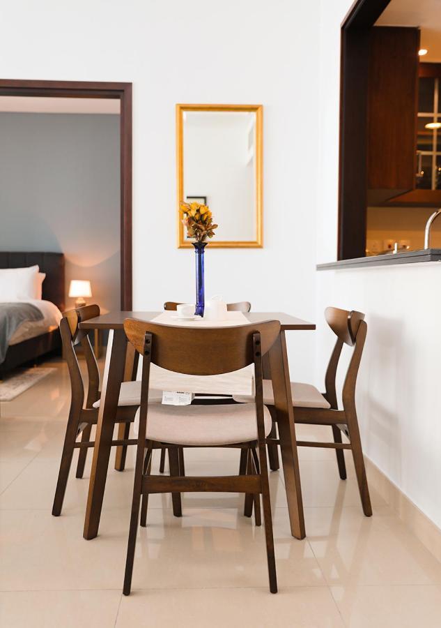 Nasma Luxury Stays - Fancy Apartment With Balcony Near Burj Khalifa Dubai Exteriör bild
