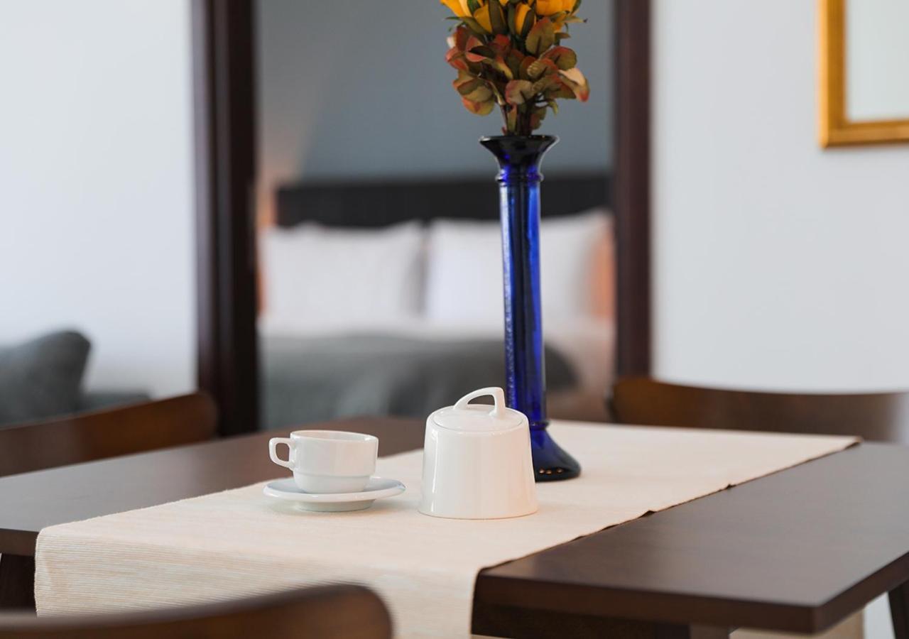Nasma Luxury Stays - Fancy Apartment With Balcony Near Burj Khalifa Dubai Exteriör bild