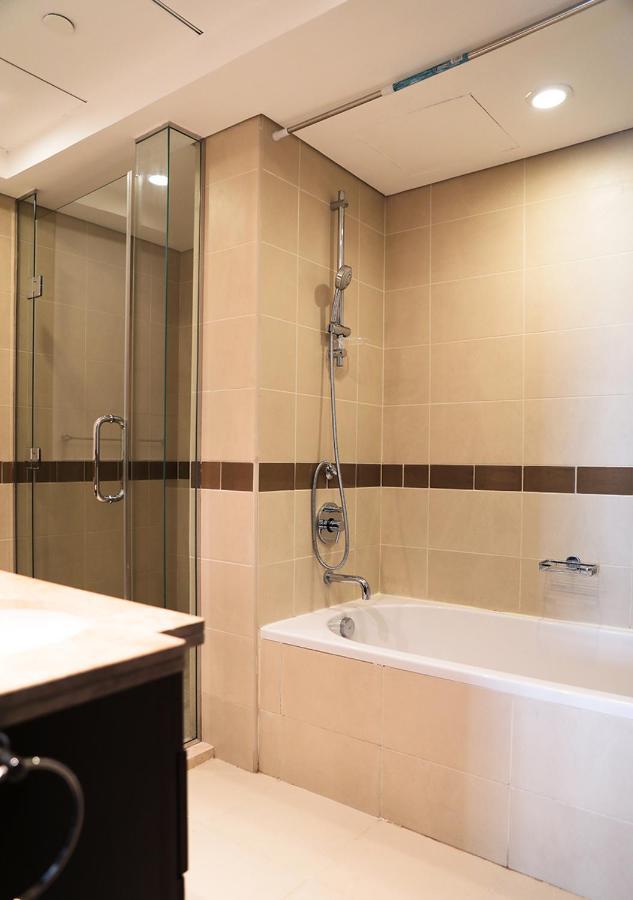Nasma Luxury Stays - Fancy Apartment With Balcony Near Burj Khalifa Dubai Exteriör bild
